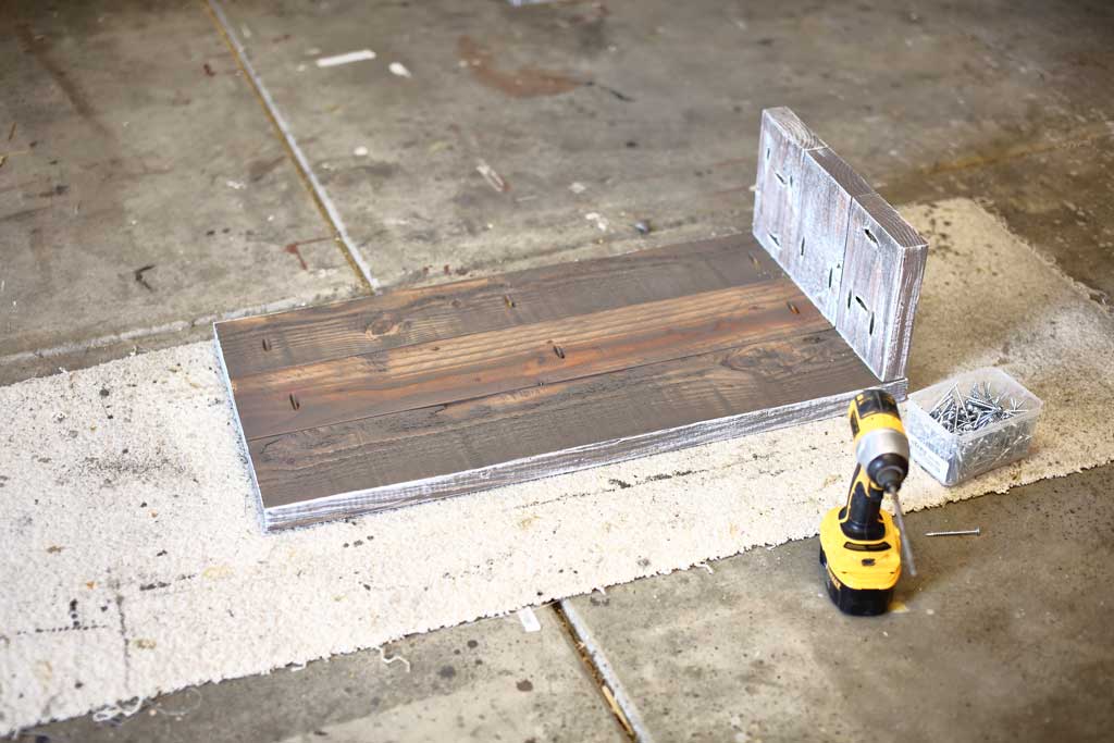 attach the side of the middle section of the DIY Shoe Rack Bench
