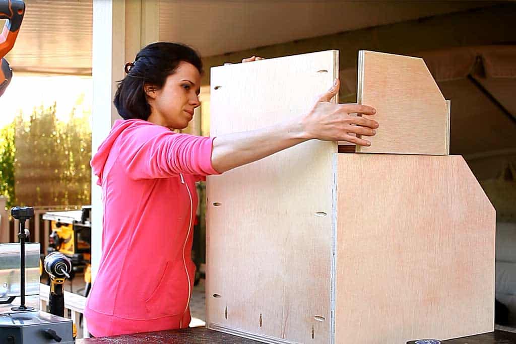 inserting upper storage to DIY Storage for Toys