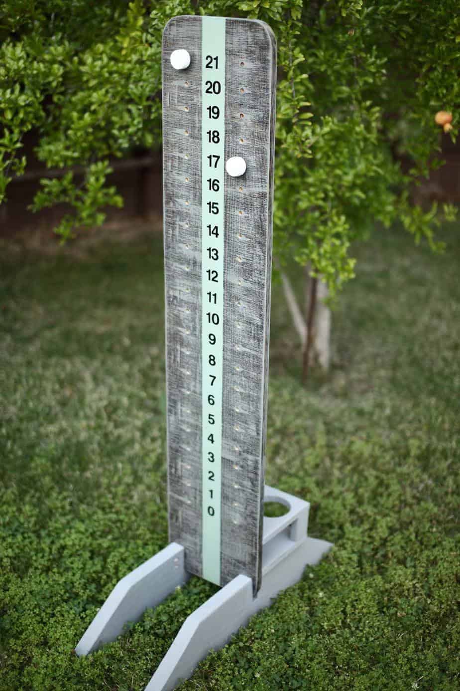 DIY Cornhole Scoreboard