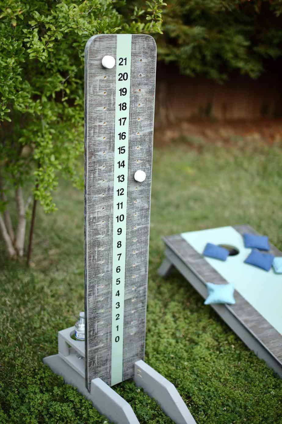 DIY Cornhole Scoreboard