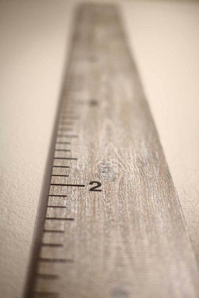 DIY kids growth ruler