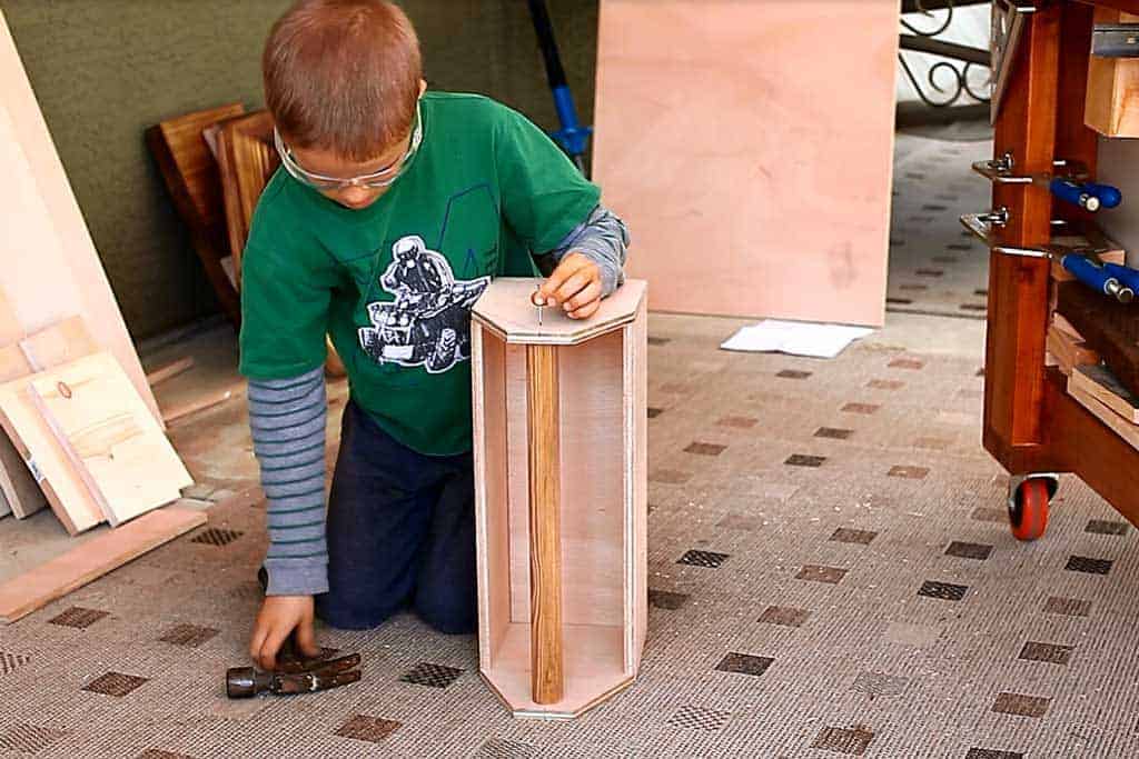 attaching the handle to the tool box