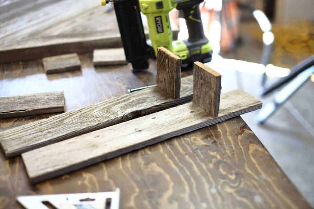 building flower sconces