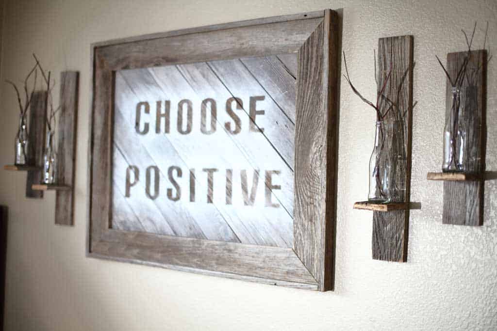 DIY Reclaimed Wood Frame Sign