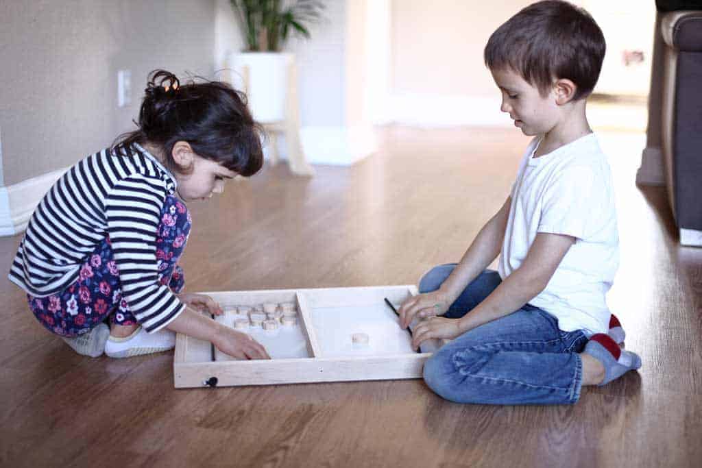 kids playing DIY Pucket Game