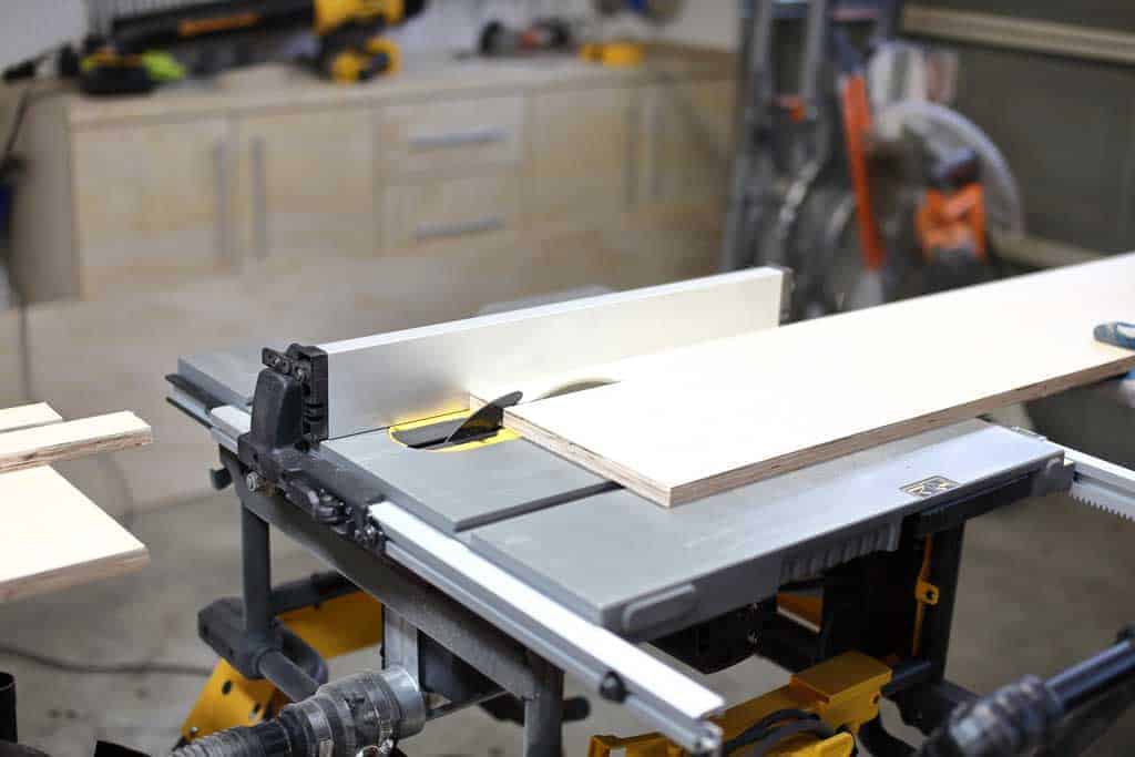 cutting wood on the table saw