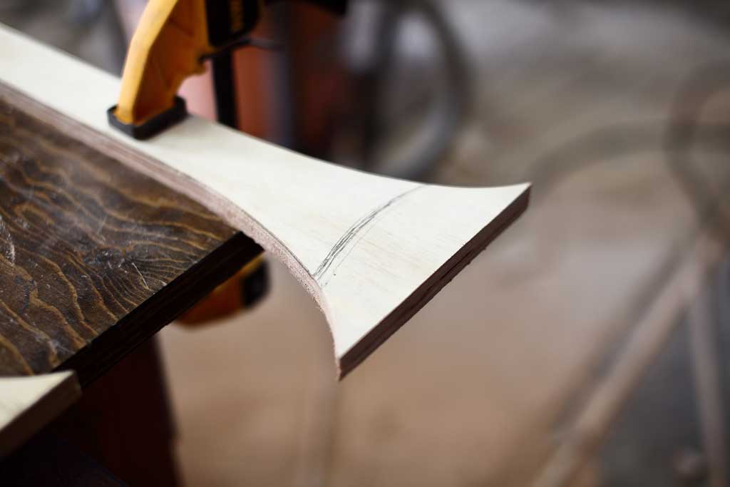 trimming stretcher board for bench