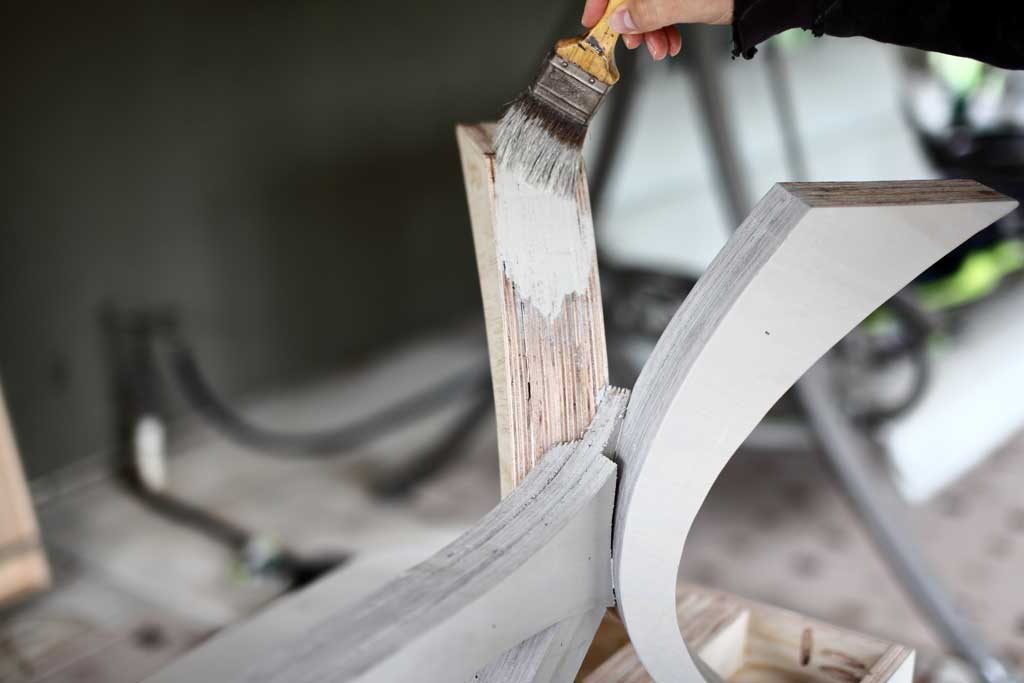 staining curved legs for the bench