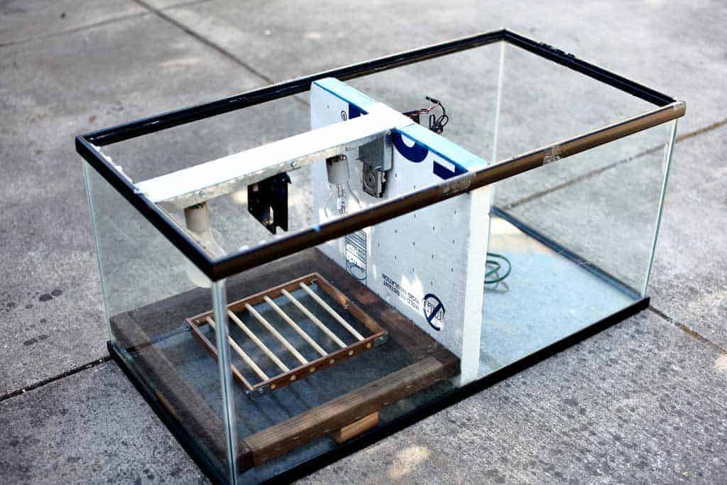 DIY Glass Incubator