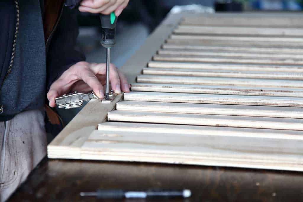 attaching hinges to DIY plantation shutters