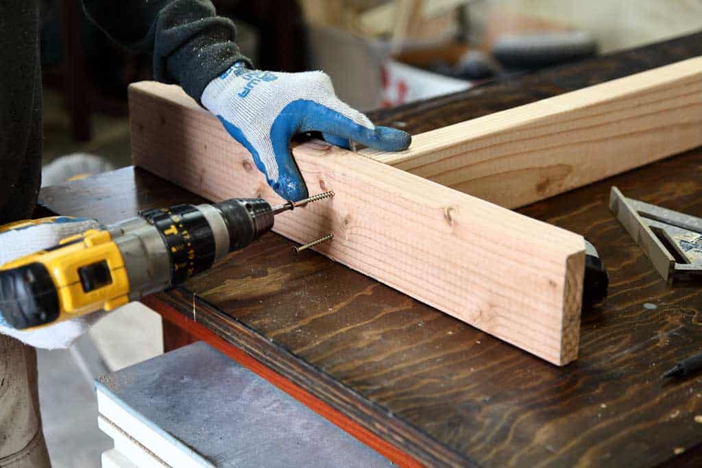 attaching base to the post 