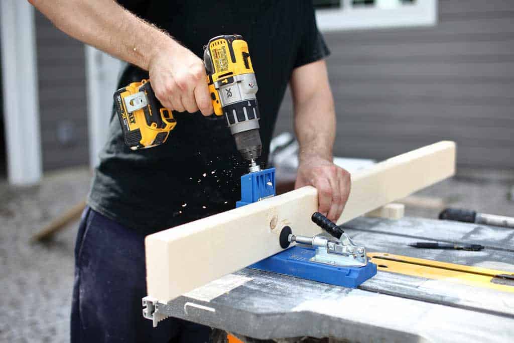 drilling pocket holes for the table top