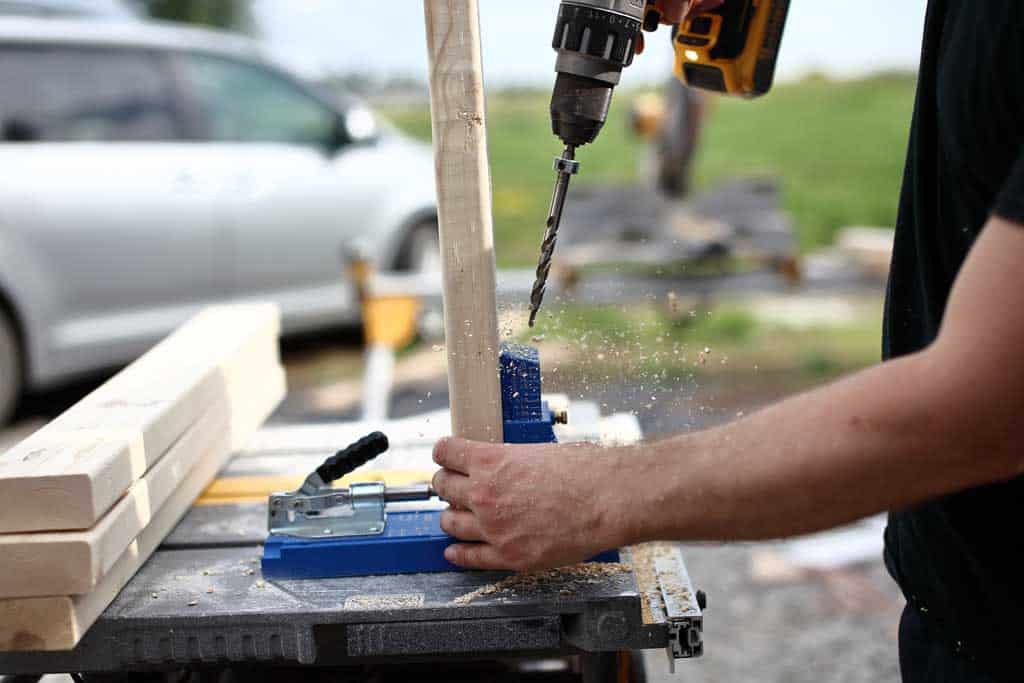 drilling pocket hole in the 2x4
