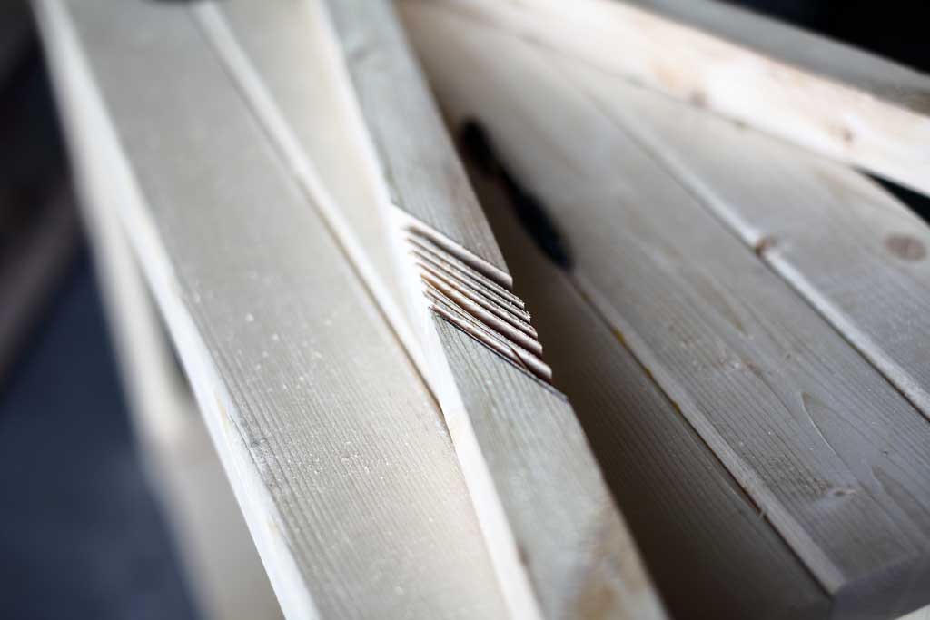 cutting lap joint notch for the cross