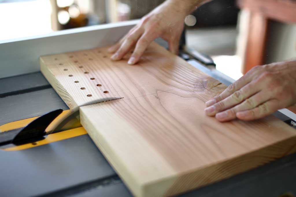 using table saw to cut DIY memory chess game