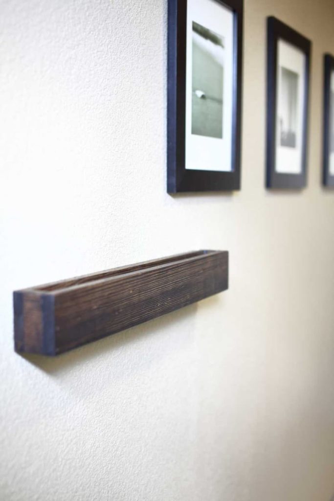 DIY Wooden Towel Bar