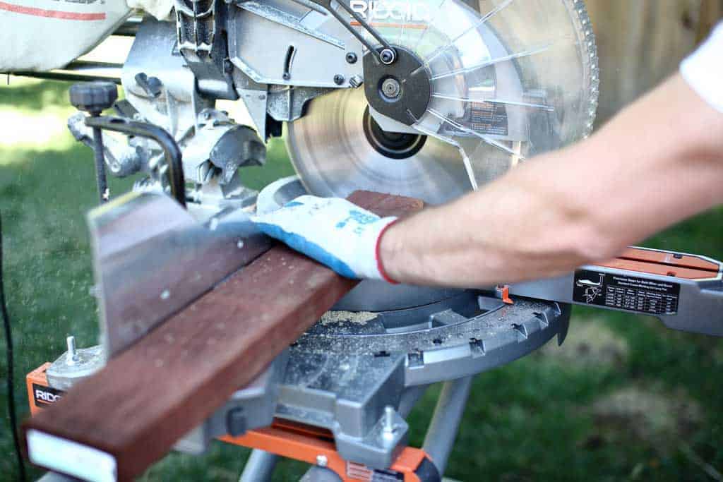 using miter saw to cut wood