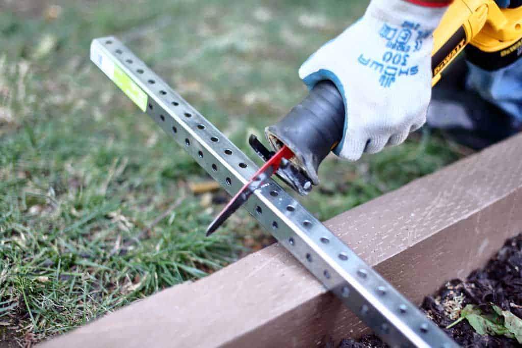 cutting strut with sawzall