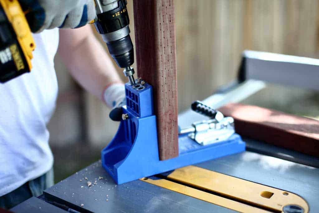 drilling pocket holes in 2x4