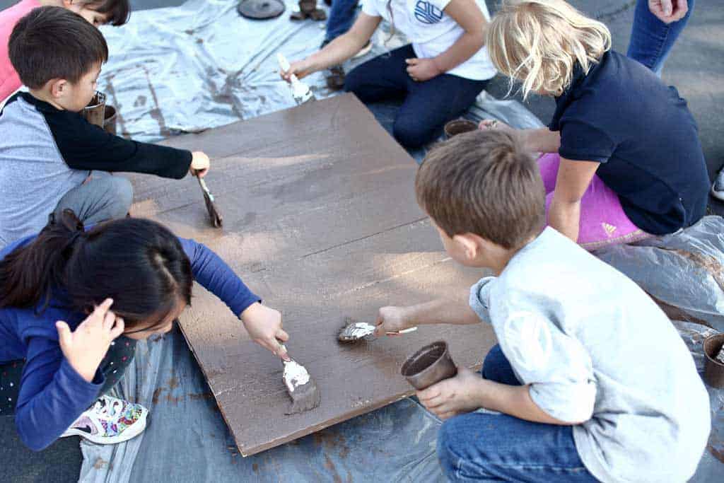 kids paining lid for the DIY Sandbox Table