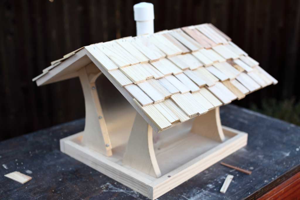 DIY bird feeder house