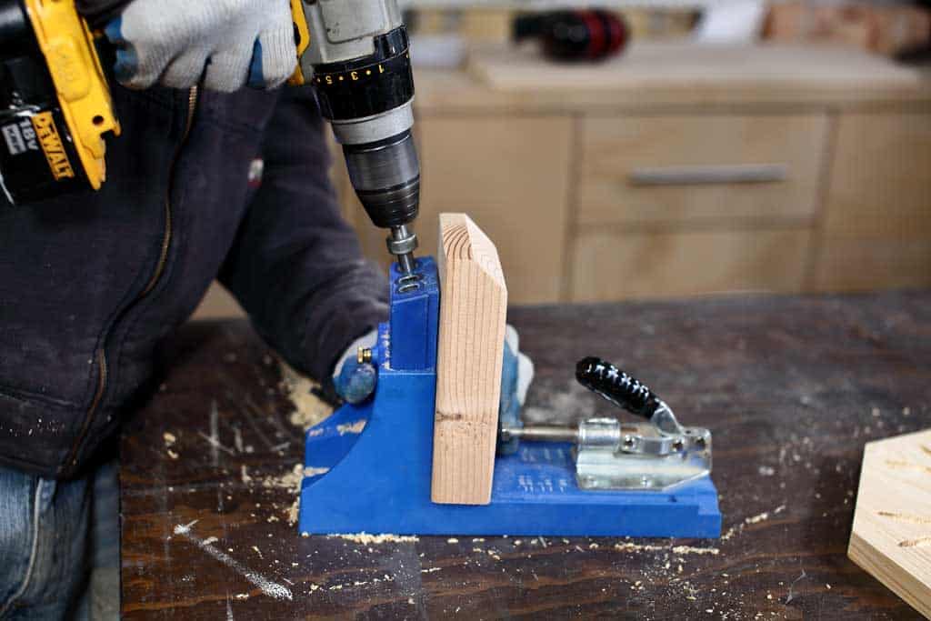 drilling pocket holes in 2x4