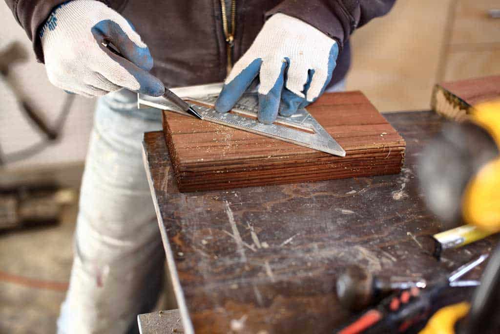 using construction square on wood