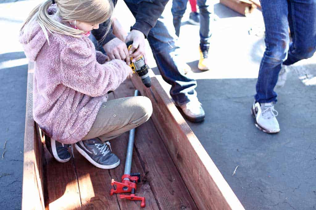 attaching planter box together