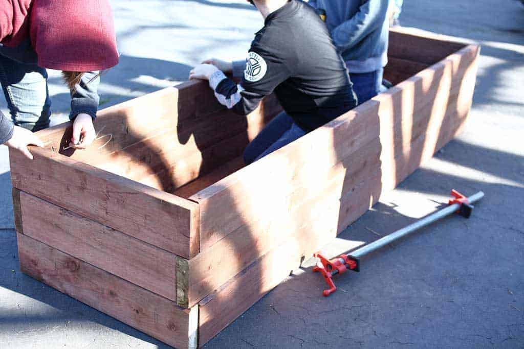 attaching planter box together