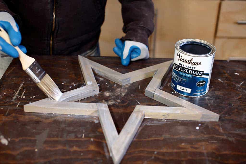 applying polyurethane on star