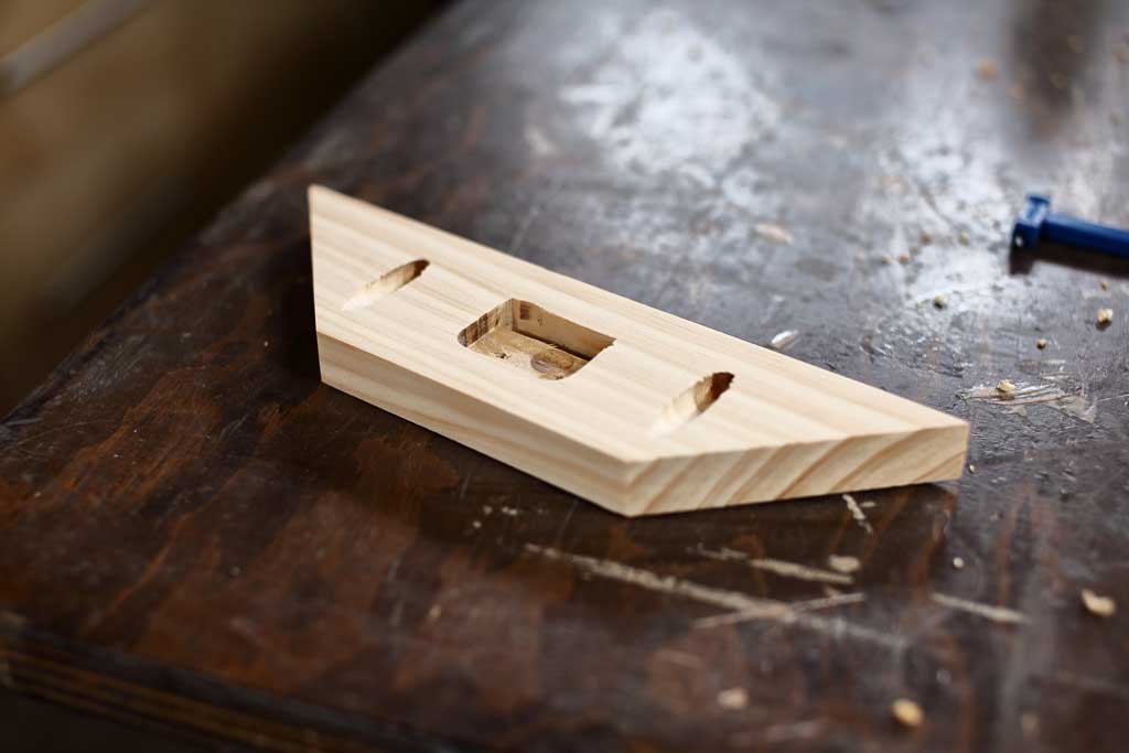 support board for the towel holder