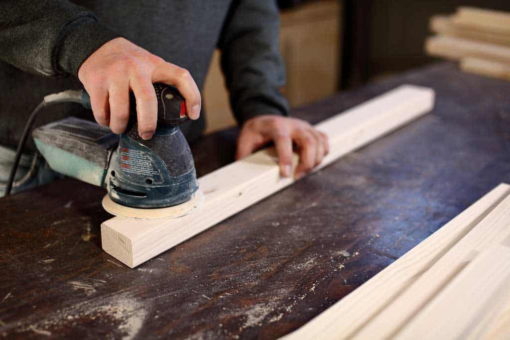 using random orbital sander on wood