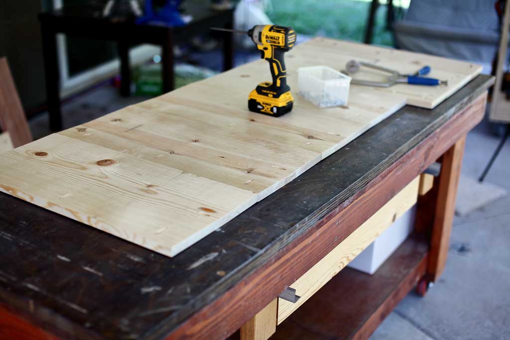 attaching slats for DIY outdoor sofa with cushions