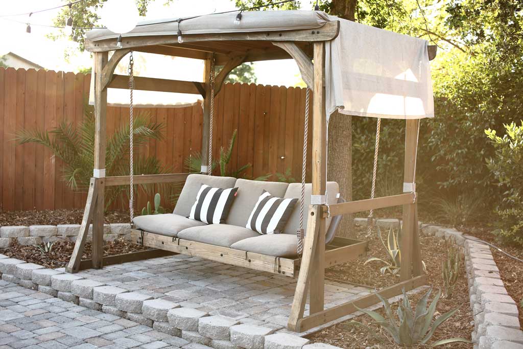 DIY Outdoor Arbor Swing