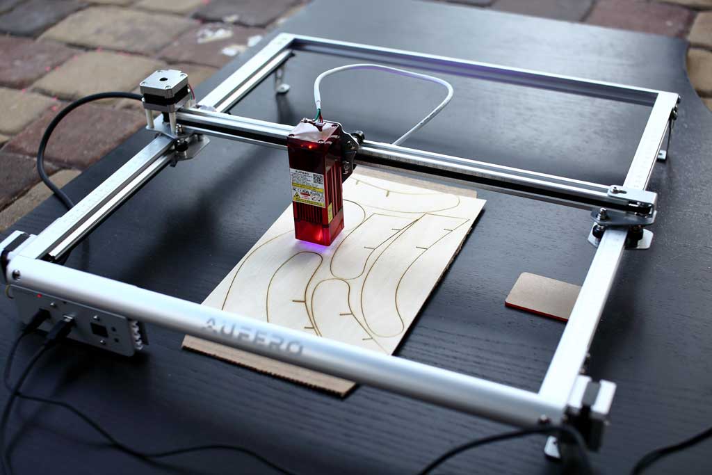 Aufero Laser 2 cutting plywood