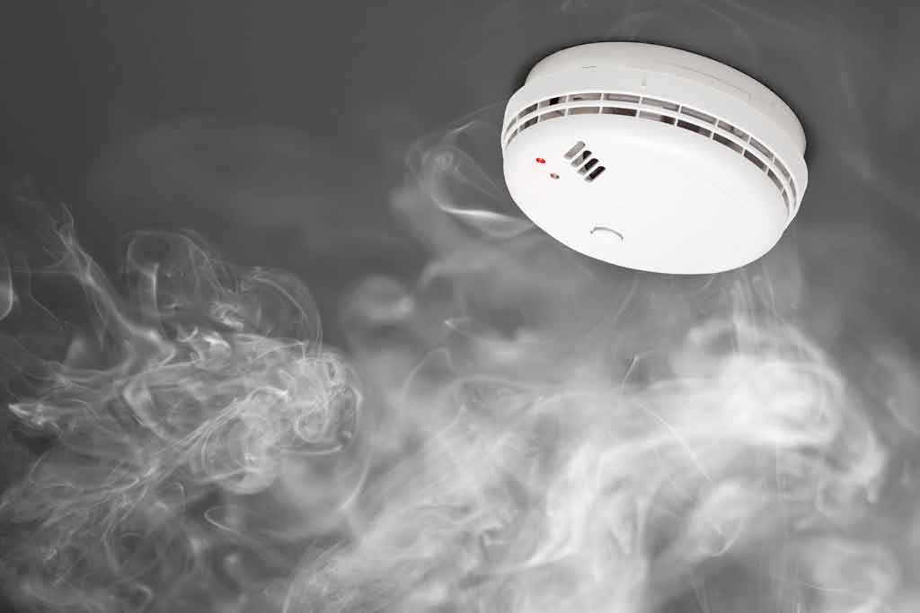 carbon monoxide detector in no gas on property