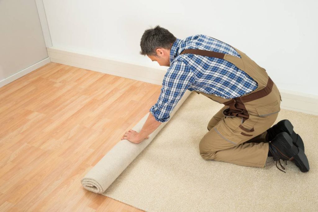 Stretching vs. Replacing Carpet: Which Is Cheaper?