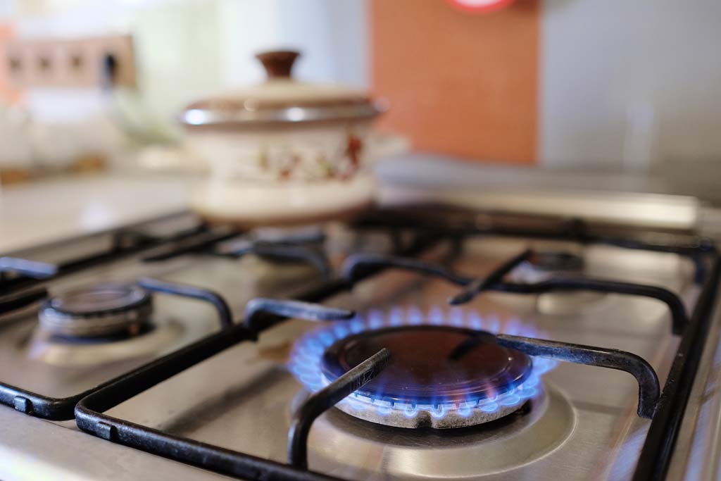 Is it Safe to Use a Gas Oven to Heat up the House?
